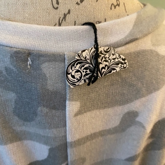 Women’s Camo Dress - size small - Picture 5 of 7